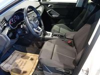 Gebraucht Audi Q3 Ambiente 150 PS (110 kW) 2022 Weiss  normal SUV