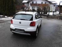 Gebraucht VW Polo 75 PS (55 kW) 2016 Weiß Limousine