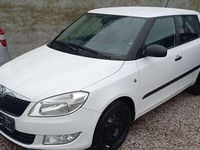 Gebraucht Skoda Fabia Active 60 PS (44 kW) 2015 Weiß Kleinwagen