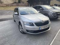 gebraucht Skoda Octavia Combi 20 Elegance TDI 4x4 Green tec