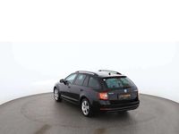 gebraucht Skoda Octavia Combi 1.6 TDI Clever Aut LED RADAR NAVI