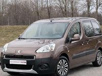 Gebraucht Peugeot TePee Active 92 PS (67 kW) 2015 Braun Kombi