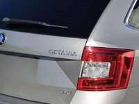 gebraucht Skoda Octavia Combi 2,0 TDI 4x4 L&K DSG Laurin&Klement