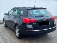 gebraucht Opel Astra Sports Tourer 14 Benzin // Finanzierung möglich!