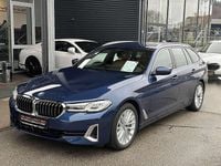 Gebraucht BMW 530e Luxury Line 184 PS (135 kW) 2021 Blau Kombi