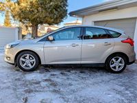 Gebraucht Ford Focus Titanium 101 PS (74 kW) 2017 Gold Limousine