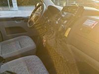 Gebraucht VW Multivan Family 131 PS (96 kW) 2004 Rot Van