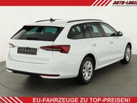 Neu Skoda Octavia Selection 150 PS (110 kW) 2025 Moon white perleffekt Kombi