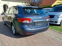 gebraucht Toyota Avensis 20 D-4D 125 DPF Comfort