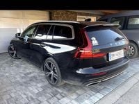 Gebraucht Volvo V60 Inscription 150 PS (110 kW) 2018 Schwarz Kombi
