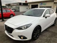 Gebraucht Mazda 3 Inclusive 120 PS (88 kW) 2015 Weiß Limousine