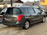 Gebraucht Peugeot 308 Premium 111 PS (81 kW) 2012 Grau Kombi