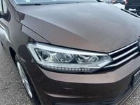 Gebraucht VW Touran 116 PS (85 kW) 2016 Braun Van / Kleinbus