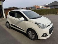 Gebraucht Hyundai i10 GO! 87 PS (63 kW) 2016 Weiß Kleinwagen