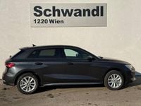 Neu Audi A3 Ambiente 116 PS (85 kW) 2026 Hellgrau  metallic Limousine