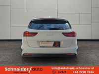 gebraucht Kia Ceed Sportswagon 1,5 TGDI Silber mit Style Paket P2
