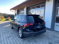 Gebraucht VW Tiguan 150 PS (110 kW) 2021 Schwarz SUV