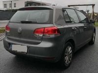 Gebraucht VW Golf VII Comfortline 90 PS (66 kW) 2013 Grau Limousine