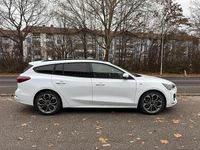 gebraucht Ford Focus Traveller 1,0 EcoBoost Hybrid ST-Line X