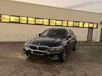 Gebraucht BMW 320 Basis 190 PS (139 kW) 2019 Schwarz Limousine