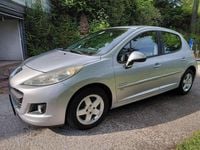 Gebraucht Peugeot 207 95 PS (69 kW) 2010 Silber Limousine