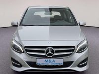 Gebraucht Mercedes B200 Urban 136 PS (100 kW) 2015 Silber Van / Kleinbus