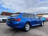 Gebraucht Skoda Superb Style 150 PS (110 kW) 2022 Blau Kombi