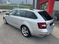 gebraucht Skoda Octavia Combi 2,0 TDI Style DSG [NAVI | RÜCKFAHRKAMERA]