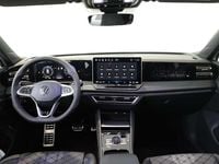 Gebraucht VW Tiguan Sport 204 PS (150 kW) 2025 Weiss  metallicperleffekt SUV