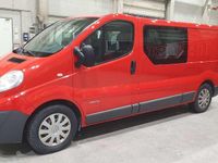 Gebraucht Renault Trafic 114 PS (83 kW) 2014 Rot Van / Kleinbus