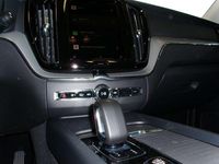 Gebraucht Volvo XC60 Plus 252 PS (185 kW) 2024 Schwarz SUV