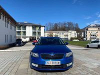 gebraucht Skoda Octavia Combi 1,6 TDI Style DSG