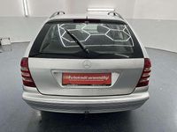 Gebraucht Mercedes C200 Classic 122 PS (89 kW) 2005 Grau Kombi