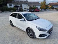 gebraucht Hyundai i30 CW 15 DPI Trend Line