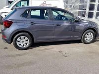 Gebraucht VW Polo Basis 80 PS (58 kW) 2023 Grau Kleinwagen