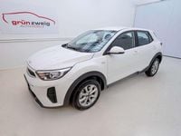 Gebraucht Kia Stonic 101 PS (74 kW) 2023 Weiß SUV