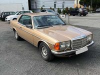 Gebraucht Mercedes 280 185 PS (136 kW) 1984 Gold Coupé