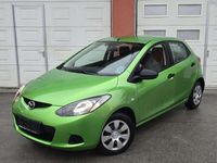 Gebraucht Mazda 2 75 PS (55 kW) 2009 Grün Kleinwagen