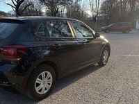 Gebraucht VW Polo 65 PS (47 kW) 2018 Schwarz Kleinwagen
