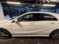 Gebraucht Mercedes A180 122 PS (89 kW) 2017 Weiß Limousine