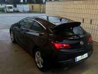 Gebraucht Opel Astra GTC Sport 120 PS (88 kW) 2014 Schwarz Limousine