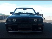 Gebraucht BMW 318 Cabriolet 113 PS (83 kW) 1991 Schwarz Cabrio