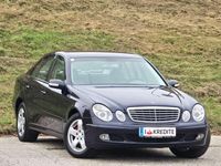 Gebraucht Mercedes E200 122 PS (89 kW) 2003 Blau Limousine