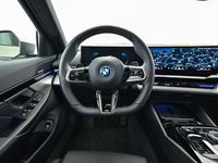 Gebraucht BMW 530e iPerformance 299 PS (219 kW) 2024 Grau Kombi