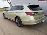 Neu Skoda Superb Selection 193 PS (141 kW) 2025 Ice tea yellow Kombi