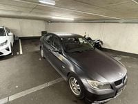 Gebraucht BMW 320 163 PS (119 kW) 2005 Grau Limousine