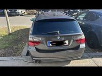 gebraucht BMW 320 320 d Touring Österreich-Paket