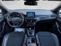 Gebraucht Ford Focus ST-Line 125 PS (91 kW) 2018 Weiß Kombi