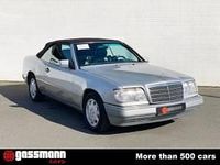 Gebraucht Mercedes E200 136 PS (100 kW) 1995 Silber Cabrio