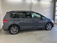 Gebraucht VW Touran 150 PS (110 kW) 2025 Grau Van / Kleinbus
